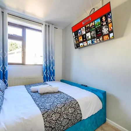 Prázdninový dům 51Vl - Stylish Home With Hot Tub In Hawksworth