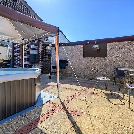 51Vl - Stylish Home With Hot Tub In Hawksworth Prázdninový dům