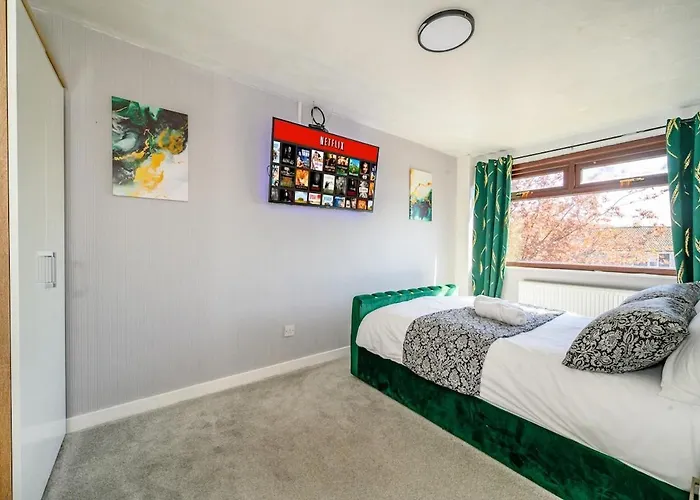 51vl For Your Stylish And Relaxed With Free Parking And Free Wifi