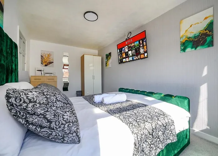 Holiday home 51vl For Your Stylish And Relaxed With Free Parking And Free Wifi Leeds (West Yorkshire)