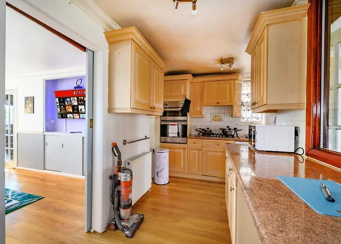 Holiday home 51vl For Your Stylish And Relaxed With Free Parking And Free Wifi Leeds (West Yorkshire)