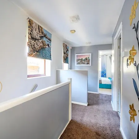 51vl For Your Stylish And Relaxed With Free Parking And Free Wifi Holiday home *