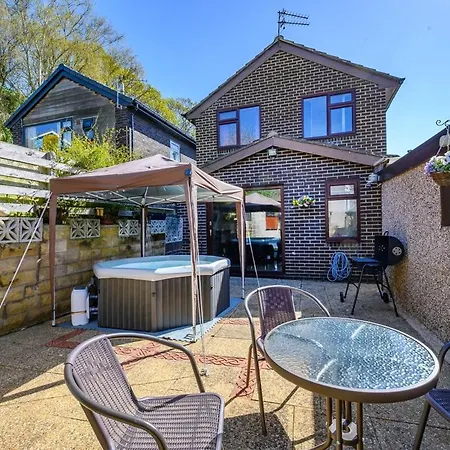 51vl For Your Stylish And Relaxed With Free Parking And Free Wifi Holiday home *